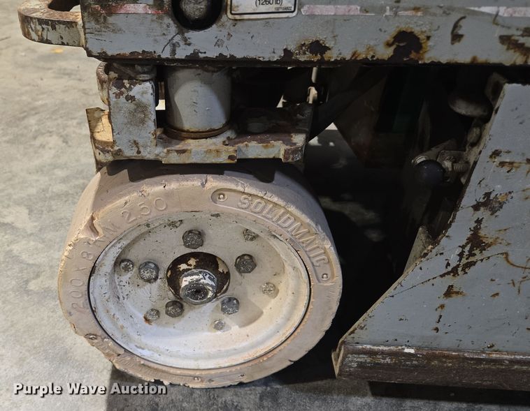 image for item EV1504 2005 SkyJack SJIII 3219 scissor lift