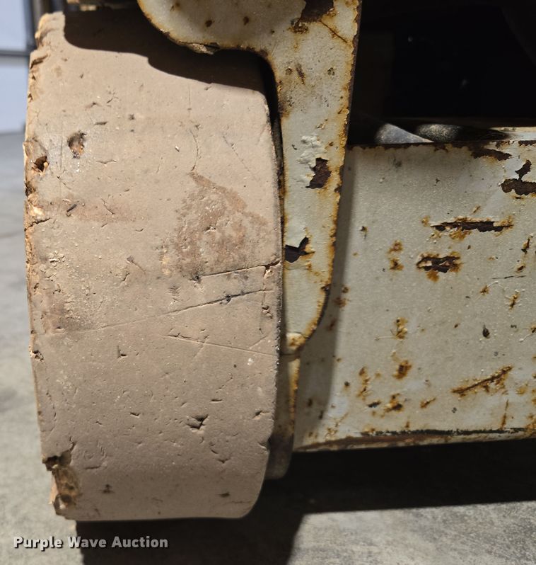 image for item EV1504 2005 SkyJack SJIII 3219 scissor lift