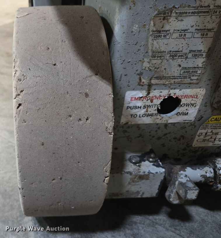 image for item EV1504 2005 SkyJack SJIII 3219 scissor lift