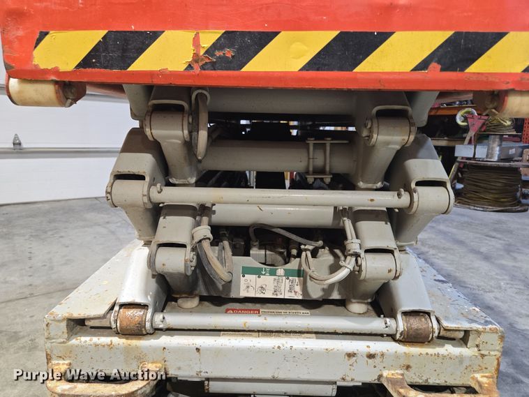 image for item EV1505 2005 SkyJack SJIII 3219 scissor lift