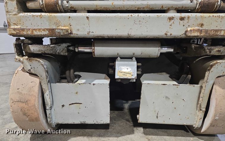 image for item EV1505 2005 SkyJack SJIII 3219 scissor lift