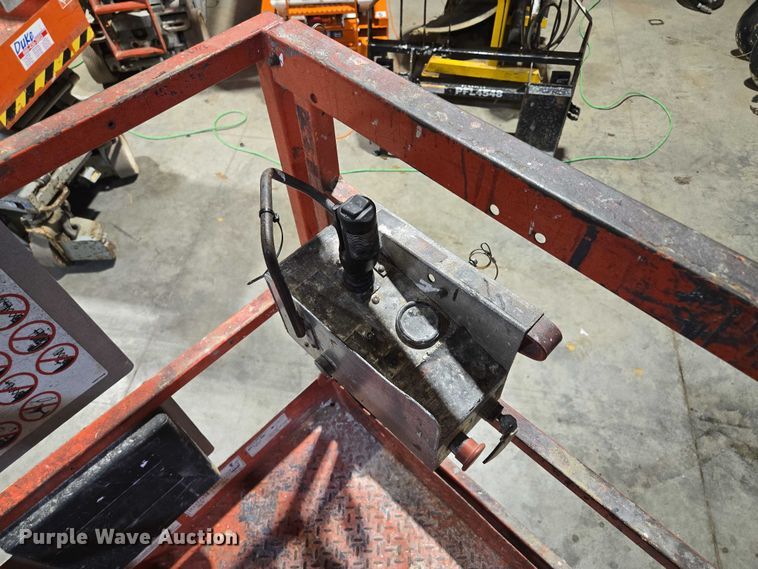 image for item EV1505 2005 SkyJack SJIII 3219 scissor lift