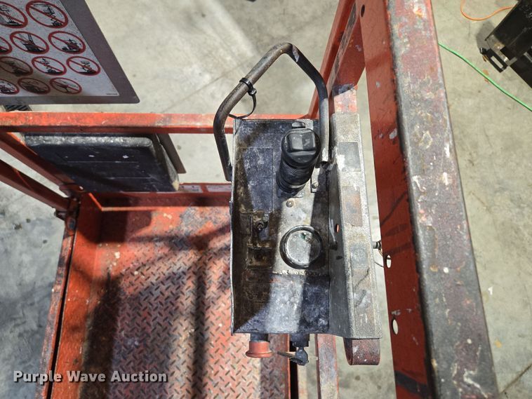 image for item EV1505 2005 SkyJack SJIII 3219 scissor lift