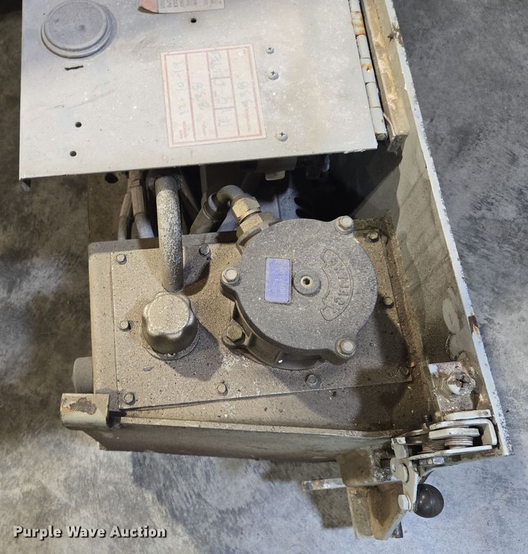 image for item EV1505 2005 SkyJack SJIII 3219 scissor lift