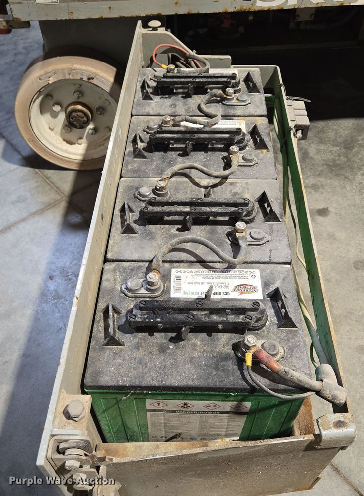 image for item EV1505 2005 SkyJack SJIII 3219 scissor lift