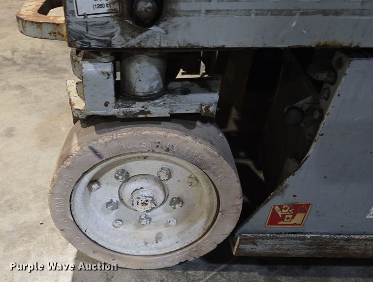 image for item EV1505 2005 SkyJack SJIII 3219 scissor lift