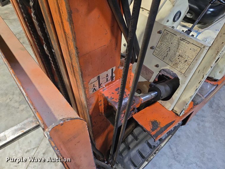 image for item EV1506 Datsun PF02 A20V forklift