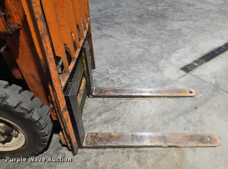 image for item EV1506 Datsun PF02 A20V forklift