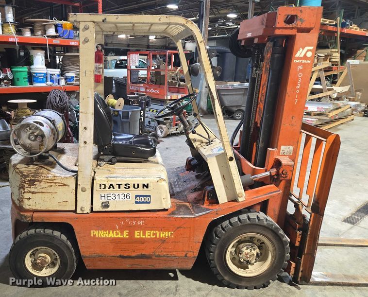 image for item EV1506 Datsun PF02 A20V forklift