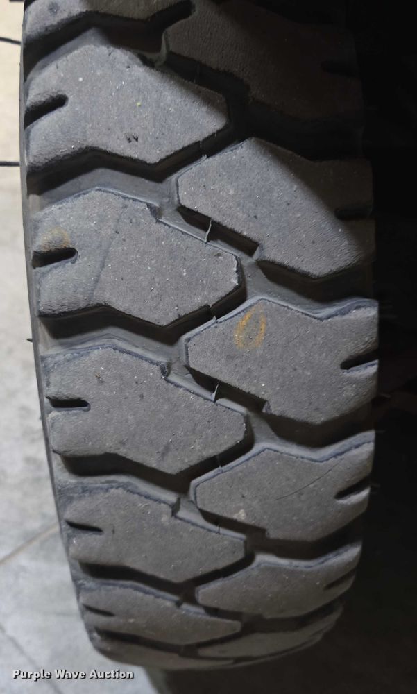 image for item EV1506 Datsun PF02 A20V forklift