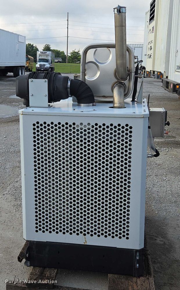 image for item EV1516 Daimler AG power unit