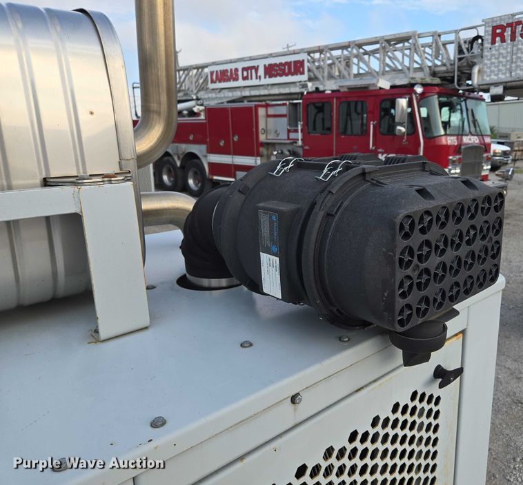 image for item EV1516 Daimler AG power unit