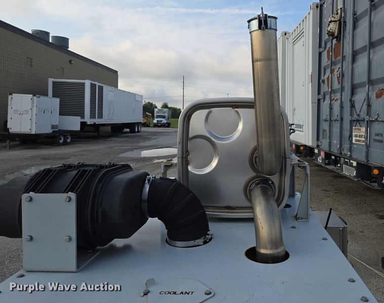 image for item EV1516 Daimler AG power unit