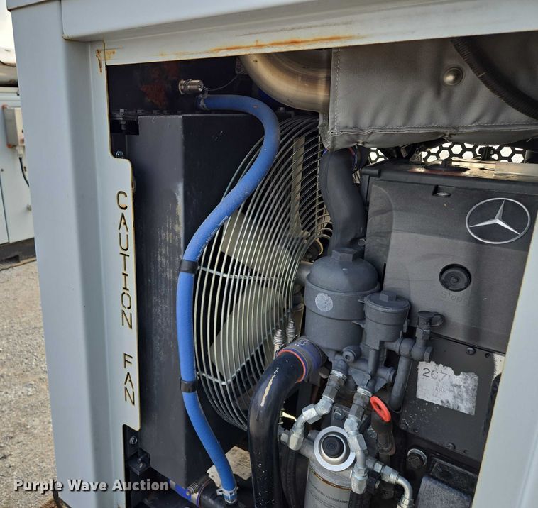 image for item EV1516 Daimler AG power unit