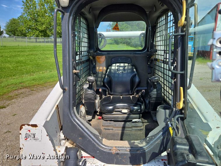 image for item EV1521 2014 Bobcat T770 tracked skid steer loader