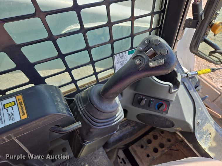 image for item EV1521 2014 Bobcat T770 tracked skid steer loader