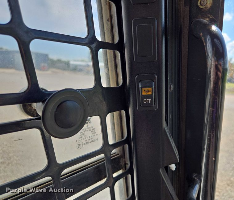 image for item EV1521 2014 Bobcat T770 tracked skid steer loader