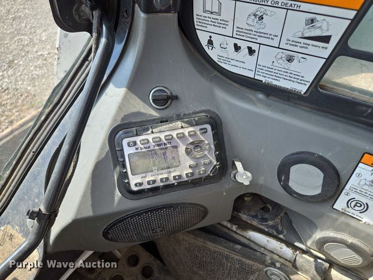 image for item EV1521 2014 Bobcat T770 tracked skid steer loader