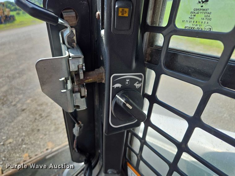 image for item EV1521 2014 Bobcat T770 tracked skid steer loader