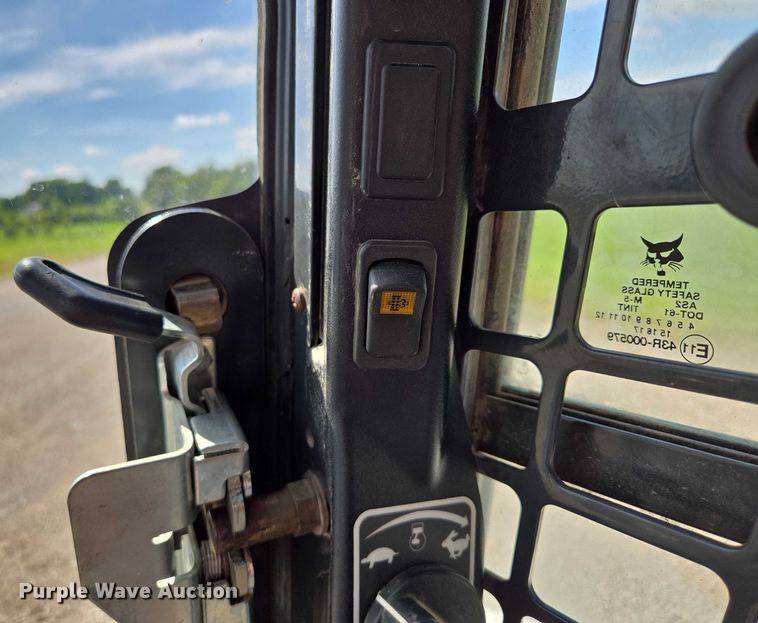 image for item EV1521 2014 Bobcat T770 tracked skid steer loader