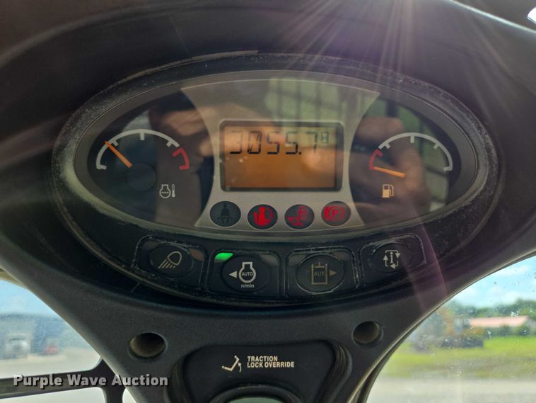 image for item EV1521 2014 Bobcat T770 tracked skid steer loader