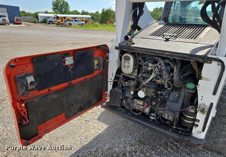 image for item EV1521 2014 Bobcat T770 tracked skid steer loader