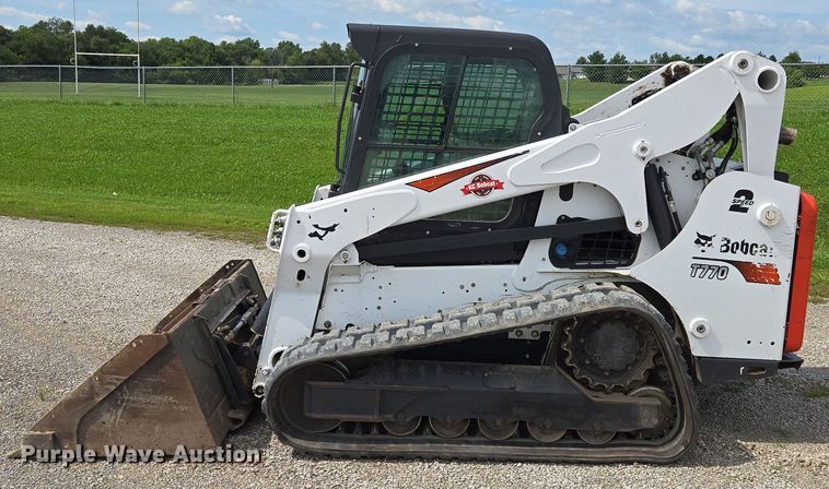 image for item EV1522 2019 Bobcat T770 tracked skid steer loader