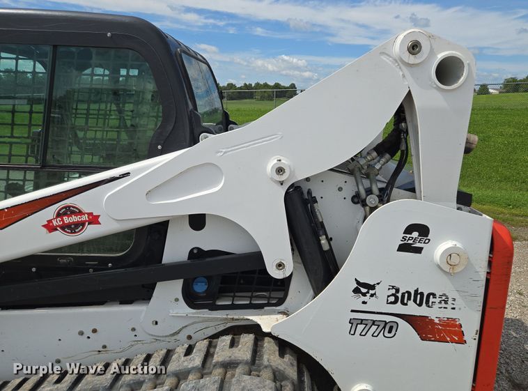 image for item EV1522 2019 Bobcat T770 tracked skid steer loader
