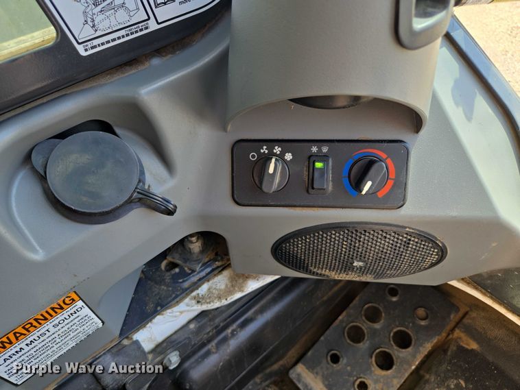 image for item EV1522 2019 Bobcat T770 tracked skid steer loader