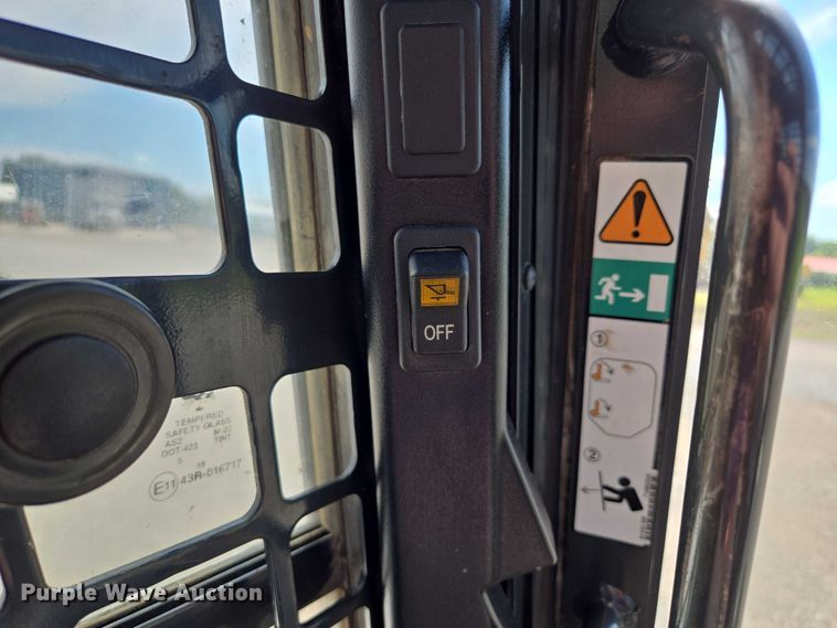 image for item EV1522 2019 Bobcat T770 tracked skid steer loader