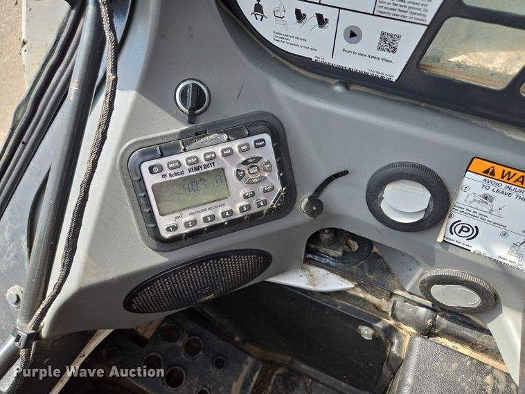 image for item EV1522 2019 Bobcat T770 tracked skid steer loader