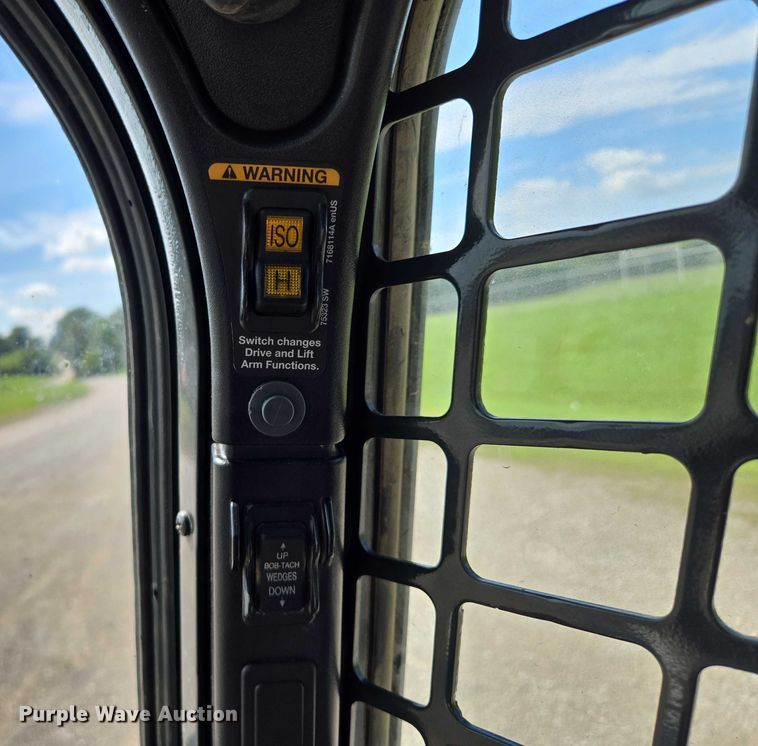 image for item EV1522 2019 Bobcat T770 tracked skid steer loader