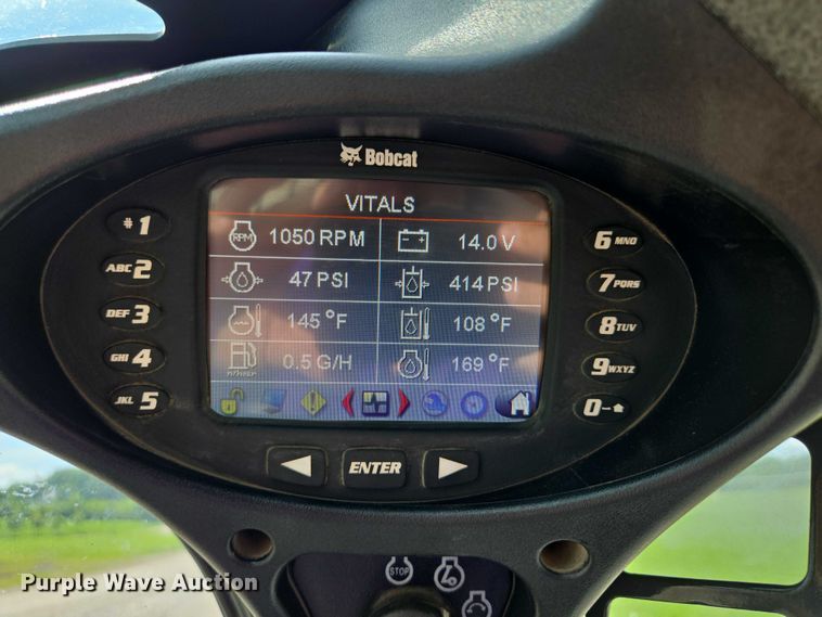 image for item EV1522 2019 Bobcat T770 tracked skid steer loader