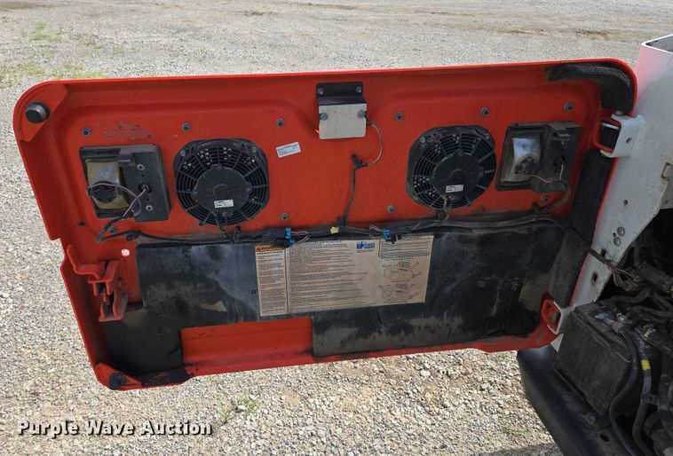 image for item EV1522 2019 Bobcat T770 tracked skid steer loader