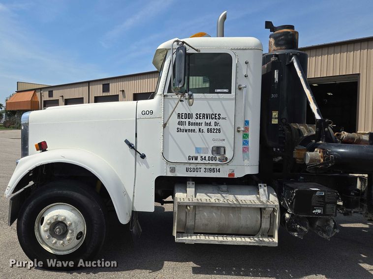 image for item EV1553 1996 Freightliner vacuum truck