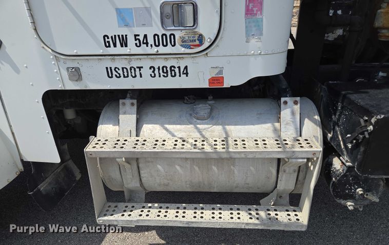 image for item EV1553 1996 Freightliner vacuum truck