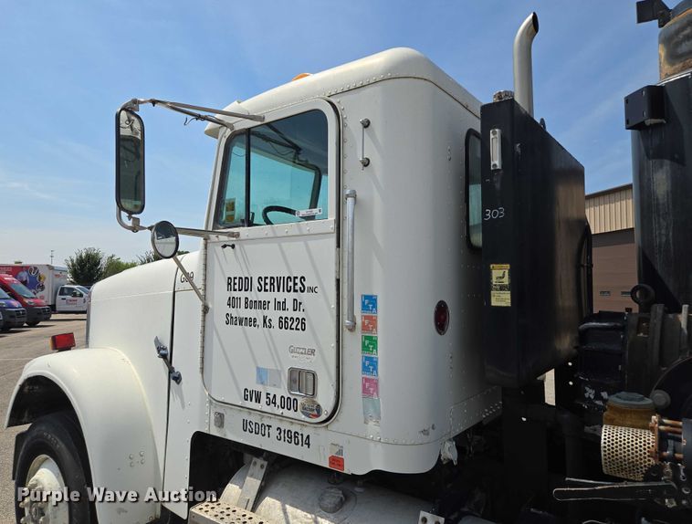 image for item EV1553 1996 Freightliner vacuum truck