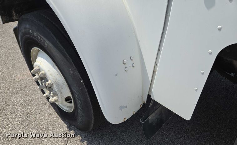 image for item EV1553 1996 Freightliner vacuum truck