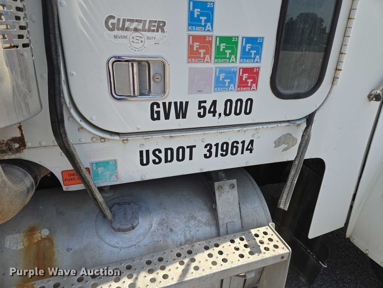 image for item EV1553 1996 Freightliner vacuum truck