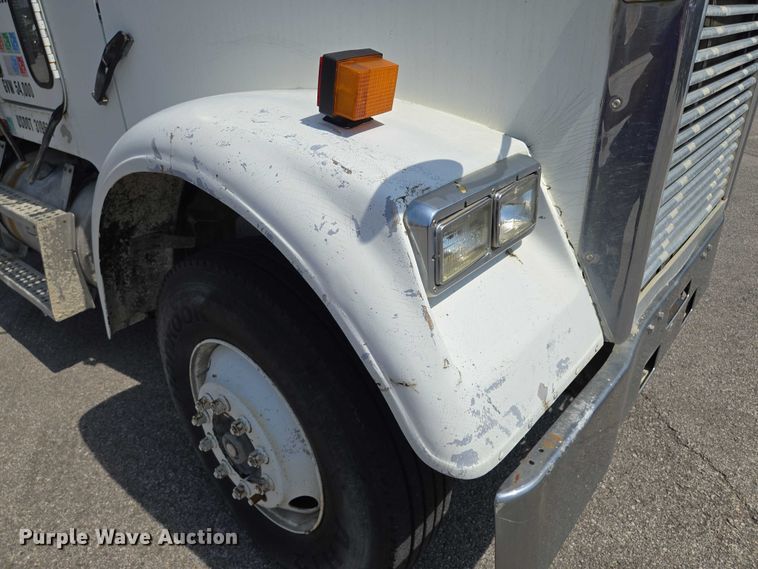 image for item EV1553 1996 Freightliner vacuum truck