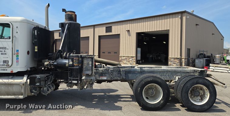 image for item EV1553 1996 Freightliner vacuum truck