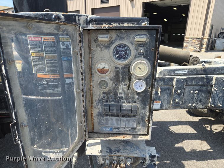 image for item EV1553 1996 Freightliner vacuum truck