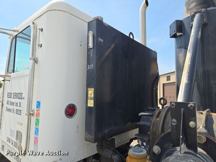 image for item EV1553 1996 Freightliner vacuum truck