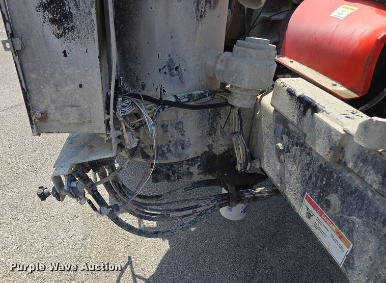 image for item EV1553 1996 Freightliner vacuum truck