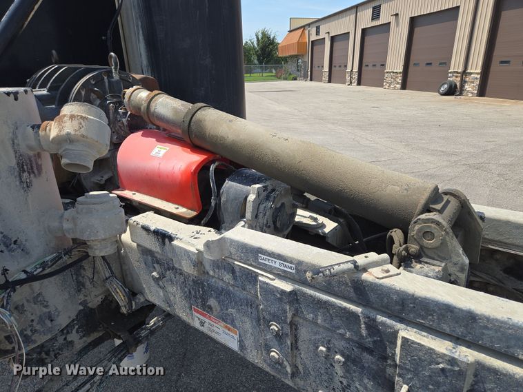 image for item EV1553 1996 Freightliner vacuum truck