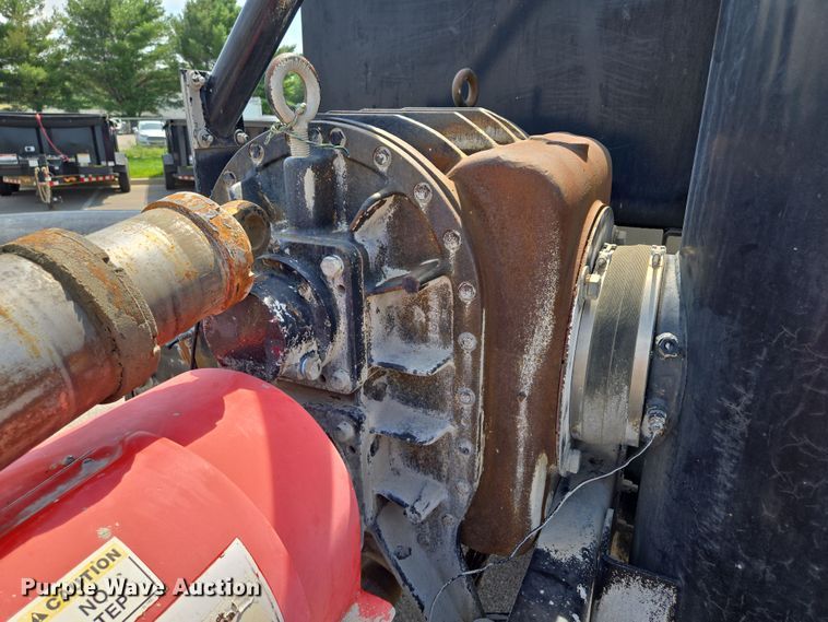 image for item EV1553 1996 Freightliner vacuum truck