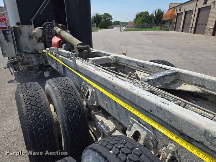 image for item EV1553 1996 Freightliner vacuum truck