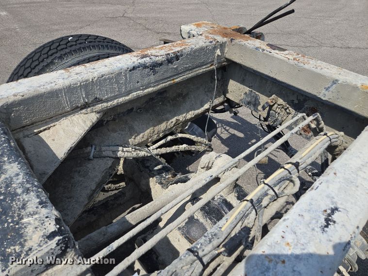 image for item EV1553 1996 Freightliner vacuum truck