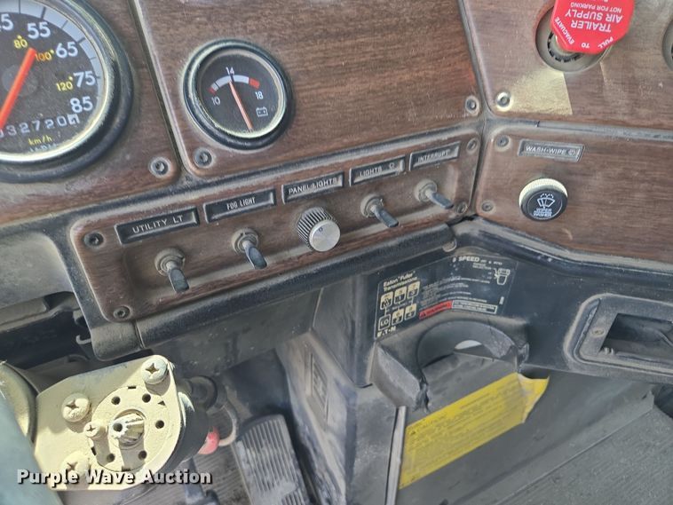 image for item EV1553 1996 Freightliner vacuum truck