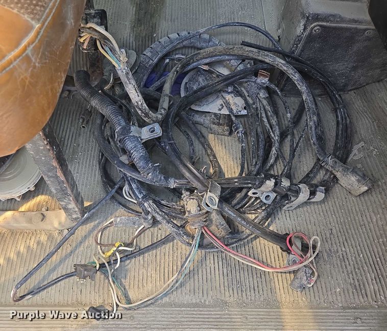 image for item EV1553 1996 Freightliner vacuum truck